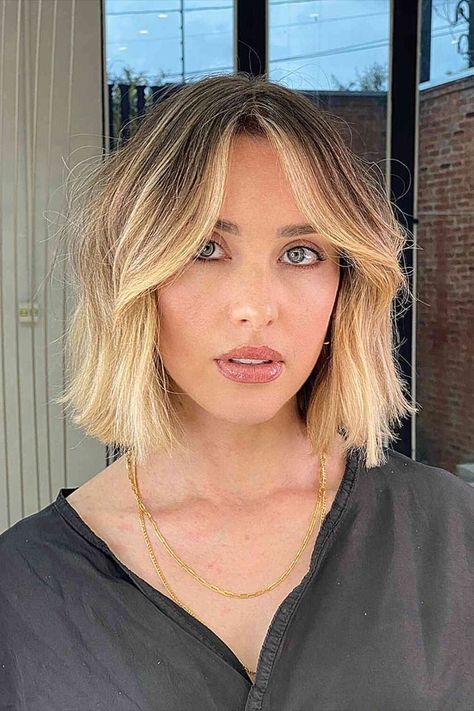 Centre Parting Bob With Bangs, Blonde Balayage Bob With Bangs, Bob Hairstyles Curtain Bangs, Bob Hair Cuts With Bangs, Hairstyles To Hide Bangs, Blonde Bob With Fringe, Hairstyles Curtain Bangs, Bob 2023, Icy Blonde Hair Color