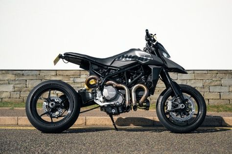 A near-new example of the sophisticated 21st century supermoto. Hypermotard Ducati, Ducati Hypermotard 950, Ducati Motorcycle, Ducati Hypermotard, Crotch Rocket, Ducati Motorcycles, Fixed Gear, Custom Motorcycles, Sport Bikes