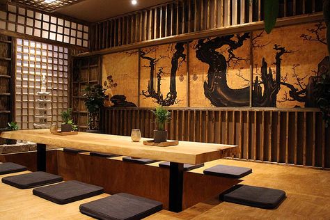 Apartment Japandi Design, Minimalist Japanese Restaurant, Tatami Restaurant, Japan Architecture Traditional, Japanese Cafe Design, Izakaya Interior, Tatami Design, Japanese Style Restaurant, Interior Japanese Style