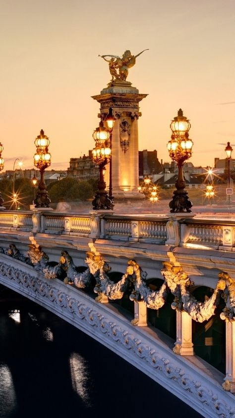 Pont Alexandre Iii, Street Lights, Paris Photo, A Bridge, Krakow, Paris Travel, France Travel, Crete, The Bridge