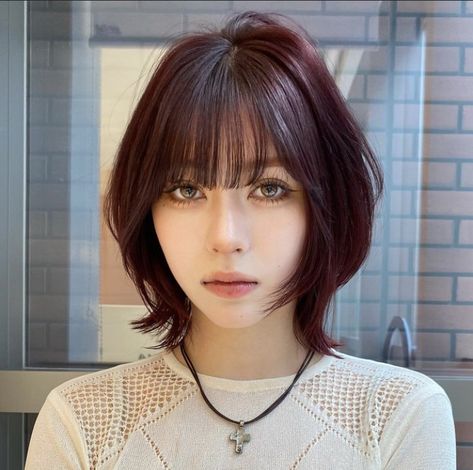 Asian Red Hair Short, Asian Short Layered Hair, Short Hair With Long Side Bangs, Short Haircut Japanese, Bad Haircut Fix Ideas, Short Hair Full Bangs, Japanese Haircuts For Women, Haircut For Short Neck, Y2k Haircuts Short