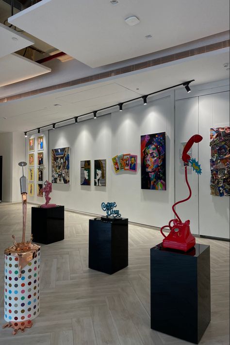 Pop up art | art gallery #aesthetic #popup #art #paintings #mumbai Pop Art Gallery, Art Gallery Aesthetic, Gallery Aesthetic, Pop Up Art, Gallery Design, Art Gallery Wall, Art Show, Art Art, Mumbai