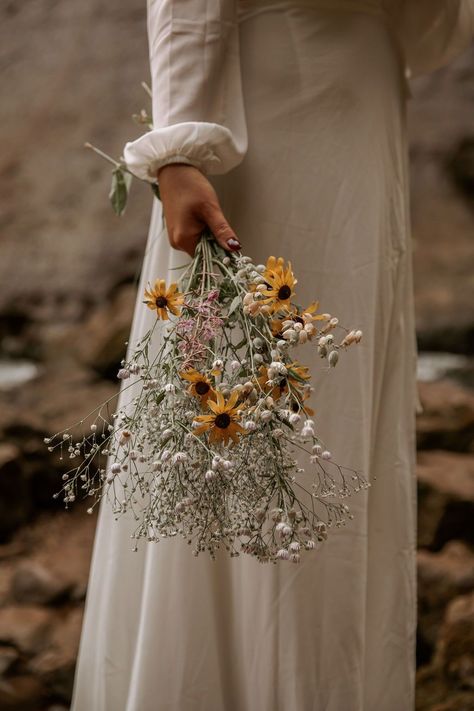 Yellow Wildflower Bouquet, Wildflower Micro Wedding, Simple Sunflower Bouquet Wedding, Alternative To Wedding Bouquet, Sunflowers And Baby Breath, Small Wildflower Wedding Bouquet, Wedding Bouquet Photography, Wildflower Elopement, Simple Wildflower Wedding Bouquet