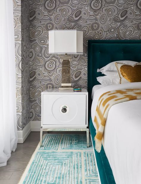 Jonathan Adler designs a splashy model apartment for Extell’s 70 Charlton - Curbed NY Jonathan Adler Bedroom, Jonathan Adler Interior, Large End Table, Malachite Wallpaper, Tall Bed, Polished Nickel Hardware, Trendy Apartment, American Interior, Jonathan Adler