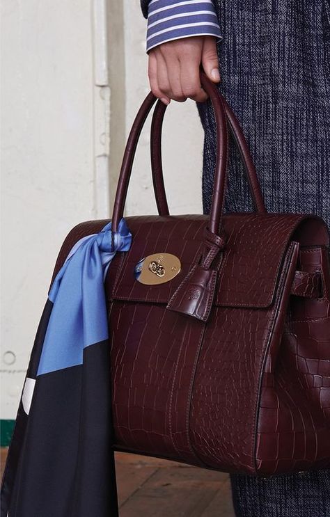 Discover the Mulberry Spring Summer 2016 collection. Hello 50, Designer Handbags Louis Vuitton, Mulberry Bush, Mulberry Bayswater, Mulberry Handbags, Idle Hands, Michael Kors Designer, Mulberry Bag, Dream Bags