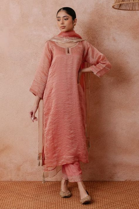 Indian Suit Pattern, Full Sleeve Salwar Design, Crush Tissue Suit, Raw Silk Suit Designs Indian, Pink Kurta Set Women, Banarasi Suit Designs Latest, Full Sleeve Kurti, Summer Embroidery, Stylish Kurtis Design