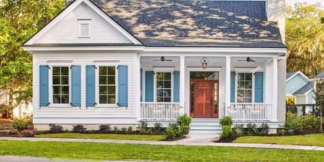 Magnolia Cottage Southern Living, Southern Living Adaptive Cottage, Cove Cottage Southern Living, Southern Living Cottage, Southern Cottage House Plans, Southern Cottage Homes, Farmhouse Flip, Beachside Bungalow, Southern Living House