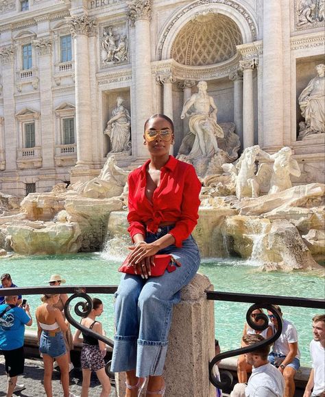 Rich black girl aesthetic Red top blue jeans Italy aesthetic black queens Italy Aesthetic Black Women, Traveling To Italy Outfits, Italy Black Women, Italy Outfits Black Women, Italian Aesthetic Outfit, Italy Fashion Aesthetic, Rome Fits, Europe Aesthetic Fashion, Red Top Blue Jeans