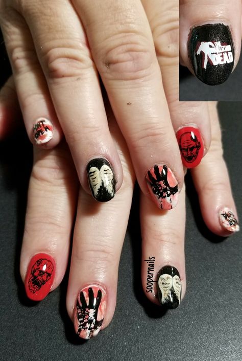 The walking dead nails Twd Nails, Walking Dead Nails, Dead Nails, Detailed Nails, Pedicure Tips, Nail Designs Glitter, Manicure And Pedicure, Walking Dead, The Walking Dead