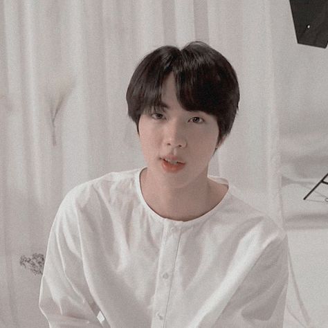 Pinterest | Ihavealotofjams - Bts Jin aesthetic Bts Jin Aesthetic, Jin Aesthetic, Jin Bts, Seokjin Bts, Bts Aesthetic Pictures, Bts Drawings, Worldwide Handsome, Jimin Jungkook, White Aesthetic