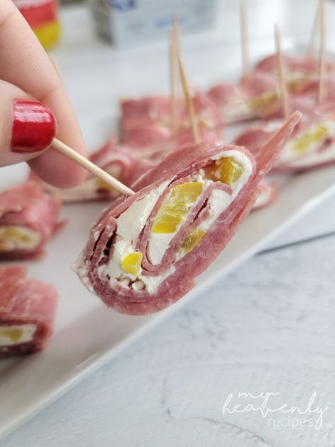 Onion Roll Ups, Salami Cream Cheese Roll Ups, Salami Cream Cheese, Cream Cheese Roll Ups, Salami Rolls, Recipes With Banana Peppers, Ham Roll Ups, Cheese Roll Ups, Cream Cheese Roll Up