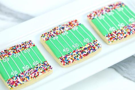 Stadium Cookies, Football Sugar Cookies, Football Treats, Rosanna Pansino, Football Cookies, Parchment Paper Baking, Brownie Ingredients, Cookie Tutorials, Football Stadium