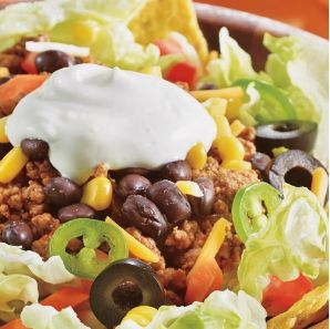 Quantity Taco Salad Recipe - Serves 25-50. Set-up a Taco Salad Bar at Home Taco Salad Bar For A Crowd, Taco Salad For A Crowd Parties, Taco Salad Bar Ideas Buffet, What To Serve With Taco Salad, Taco Salad Bar Ideas, Taco Salad For A Large Crowd, Taco Salad For A Crowd, Salad Bar At Home, Taco Bar Serving Amounts