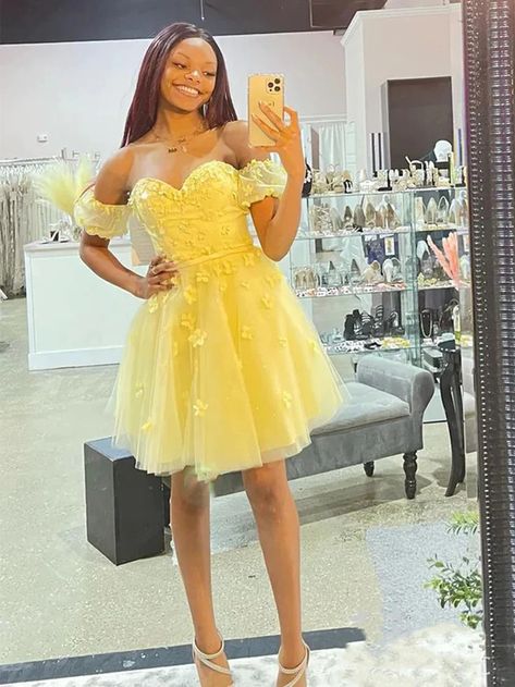 Off The Shoulder Floral Yellow Short Homecoming Dress, LTP2897 – Laylatailor Shop Extra Heels, Yellow Homecoming Dresses, Flower Tulle, Floral Prom Dresses, Tulle Homecoming Dress, Short Homecoming Dress, Lace Homecoming Dresses, Birthday Party Dress, Wedding Gowns Lace