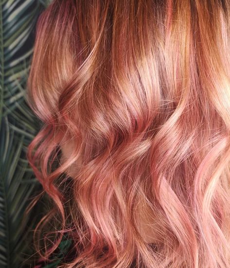 Ginger And Rose Gold Hair, Ginger Hair With Rose Gold Highlights, Copper Rose Gold Hair, Blorange Hair, Rose Gold Hair Brunette, Rose Gold Balayage, Mermaid Hair Color, Hair Tinsel, At Home Hair Color