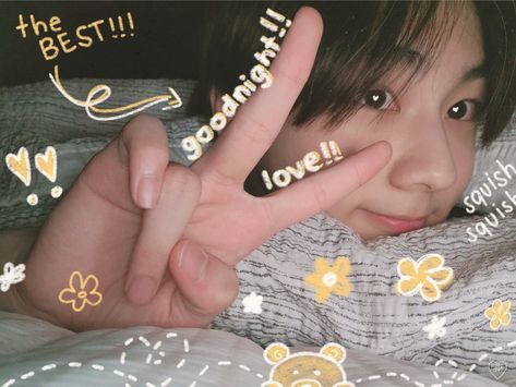 Jungwon Edit, Aesthetic Space, Doodle Icon, Wallpaper Doodle, Doodle On Photo, Pop Photos, Cute Messages, Coron, Light Of My Life