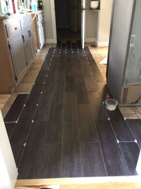 Diy Flooring Ideas, Diy Kitchen Flooring, Vinyl Flooring Bathroom, Best Laminate, Farmhouse Flooring, Luxury Vinyl Tile Flooring, Farmhouse Kitchen Island, Vinyl Tile Flooring, Linoleum Flooring