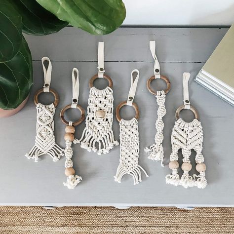 Macrame Toys, Macrame Key Chains, Impressive Architecture, Macrame Baby, Baby Play Gym, Apartment Storage, Eco Baby, Stroller Toys, Play Gym