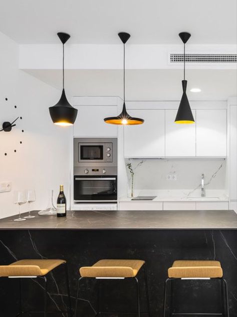 black kitchen island Black Marble Kitchen Island, Tom Dixon Lighting, Lights Over Kitchen Island, Marble Kitchen Island, Modern Kitchen Ideas, Kitchen Pendant, Kitchen Island Lighting Pendant, Kitchen Design Decor, Lighting Design Interior