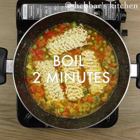 maggi recipes Noodles Maggi, Maggi Masala, Maggi Noodles, Maggi Recipes, Vegetable Bread, Fast Recipes, Healthy Juice Recipes, Noodles Recipe, Recipes Indian