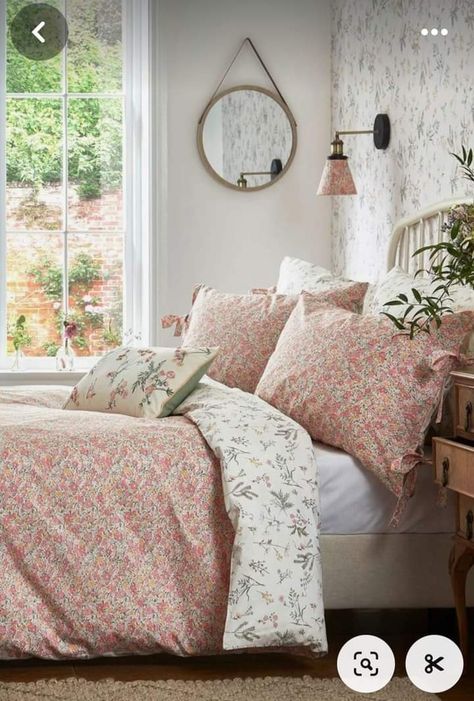 Laura Ashley Bedding, 100 Cotton Duvet Covers, Country Floral, Ditsy Print, Floral Bedding, Style Deco, Steampunk Style, Pink Bedding, Cotton Duvet Cover