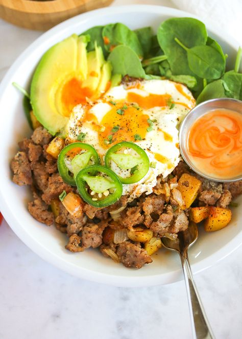 Pork Breakfast Sausage, Whole30 Breakfast, Paleo Snack, Whole 30 Breakfast, Clean Eating Recipes For Dinner, Breakfast Hash, Clean Eating For Beginners, Power Bowls, Clean Eating Breakfast