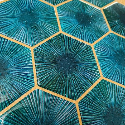 Teal Blue Peel and Stick Wall Tile Hexagon Kitchen - Etsy UK Beige Tile Kitchen, Hexagon Kitchen Backsplash, Hexagon Kitchen, Green Hexagon Tile, Color Tile Backsplash, Glass Tile Shower, Tile Hexagon, Underwater Room, Glass Tile Backsplash Kitchen