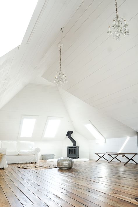 Shiplap Attic, Cool Attic Rooms, Attic Family Room, White Attic, Ikea Sectional, Attic Room Ideas, Ikea Ektorp, Attic Design, Attic Bedrooms