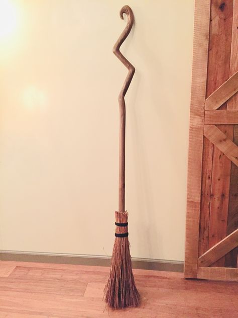 Witches Broom - made from a pine board. Witches Broom Decor, Witch Broom Aesthetic, Whitch Broom, Broomstick Aesthetic, Cute Witch Broom, Witchtober 2023, Seasonal Witch, Cinderella Retelling, Harry Potter Broom