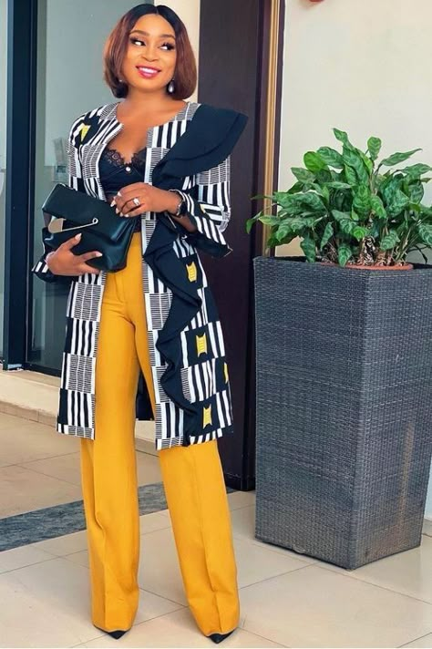 Female Pants, Ankara Jackets, Stylish Naija, African Designs, Mode Kimono, African Dresses Modern, African Wear Dresses, African Inspired Clothing, African Print Dress Designs