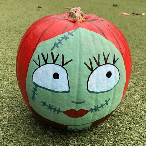 Things To Paint On A Pumpkin Scary, Sally Painting Pumpkin, Pumpkin Painting Ideas 2 People, Painted Pumpkin Ideas Halloween Easy, Sally Nightmare Before Christmas Pumpkin Painting, Sally And Jack Pumpkin Painting, Sally Pumpkin Painting Ideas, Pumpkin Painting Ideas Sally, Goth Pumpkin Painting