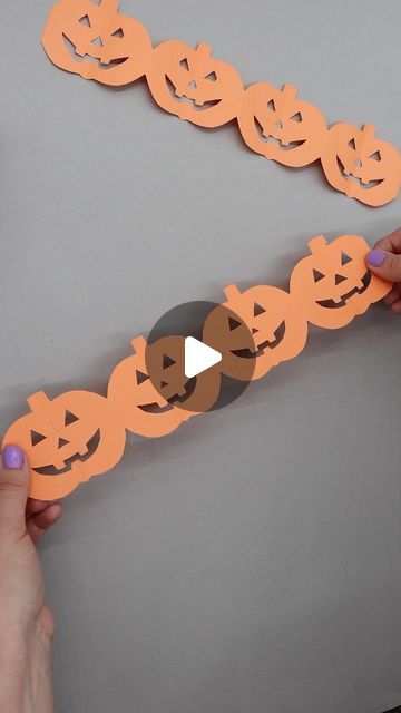 Pumpkin Garland Diy, Garland Template, Pumpkin Garland, Garland Diy, Instagram Diy, Diy Pumpkin, Diy Garland, October 5, Paper Garland