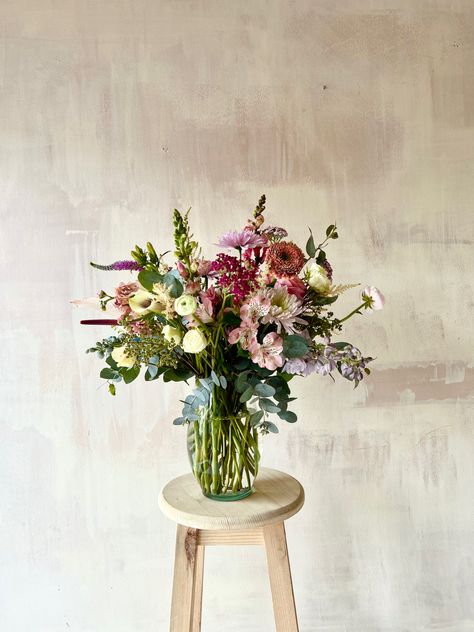 flowers, floral design, nyc florist, floral arrangement, flower lovers Nyc Florist, Arrangement Flower, Flower Therapy, Vase Arrangements, Garden Roses, Ranunculus, Flower Lover, Floral Arrangement, Chrysanthemum