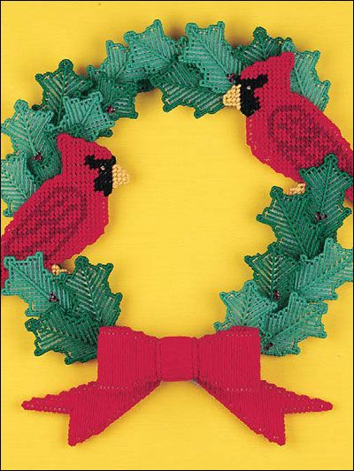 Plastic Canvas - Christmas Patterns - Cardinal Holly Wreath Plastic Canvas Wreath, Geek Christmas Ornaments, Free Plastic Canvas, Traditional Wreath, Plastic Canvas Ornaments, Holly Wreath, Canvas Wall Hanging, Plastic Canvas Christmas, Plastic Canvas Patterns Free