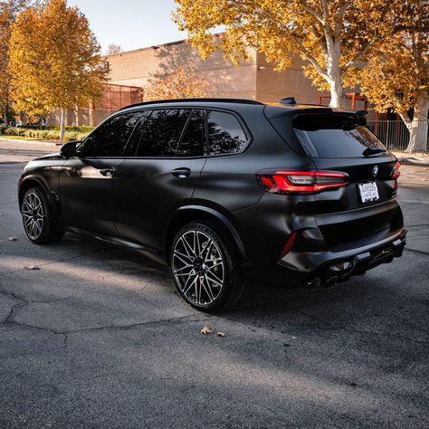 Frozen Black X5M - BMW X5 Forum (G05) Bmw X5 Wrapped, Bmw X3 Black, Bmw X5 Black, Bmw X5m, Bmw X5 M Sport, Black Suv, Black Bmw, Bmw Scrambler, Dream Cars Bmw