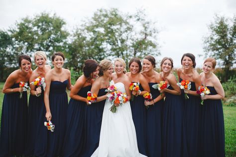 Bridesmaids With Bright Flowers, Party Colour Scheme, Wedding In The Rain, Bridal Party Color Schemes, Bridal Parties Colors, Rain Wedding, Navy Bridesmaids, Navy Bridesmaid Dresses, When I Get Married