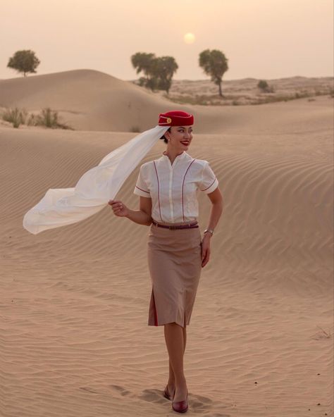 Emirates Cabin Crew Wallpaper, Emirates Cabin Crew Uniform, Cabin Crew Wallpaper, Become A Flight Attendant, Travel Hacks Airplane, Emirates Cabin Crew, Airline Uniforms, Sensible Shoes, Flight Attendant Uniform