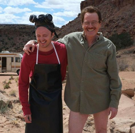 Breaking Bad Cast, Breaking Bad 3, Beautiful Universe, Aaron Paul, Bryan Cranston, Bad Photos, Bad Memes, Walter White, Great Tv Shows