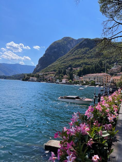 Lake Como Switzerland, Lake Como Mountains, Lecco Italy Lake Como, Lake Como Spring, Lake Como Aesthetic, Varenna Lake Como, Italy Lake Como, Lake Garda Italy, Italy Painting