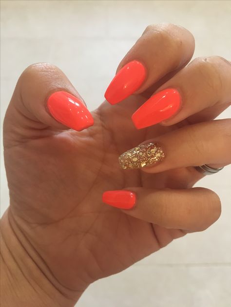 Holiday nails #summer #coral #gold #coffinnails Coral Holiday Nails Summer, Coral And Gold Nails Design, Coral Red Nails Summer, Coral Nails With Glitter, Hot Coral Nails, Coral And Gold Nails, Coral Red Nails, Holiday Nails Summer, Holiday Nails Glitter