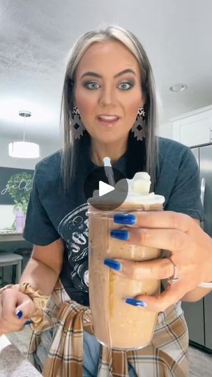 Vanilla Protein Shake Recipes, Protein Drink Recipes, Detox Shakes, Coffee Smoothie Recipes, Healthy Fast Food Options, Oatmeal Diet Plan, Protein Milkshake, Healthy Protein Shakes, Coffee Protein Shake