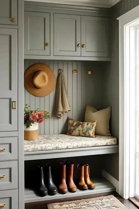 Hallway Nook Ideas Small Spaces, Entrance Way Mudroom, Mudwall Ideas, Small Entrance Way Storage, Small Mudroom Decor, Space Saving Entryway Ideas, Cottage Core Mudroom, Small Space Mudroom Ideas Entry Ways, Small Mudroom Built Ins With Bench