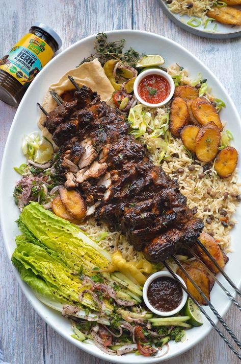 Jerk Chicken Marinade, Curry Pork, Turkish Kebab, Jerk Marinade, Chicken Kebab, Jamaican Jerk Chicken, Jamaican Curry, Food Fusion, Fusion Restaurant