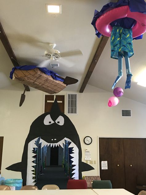 Ocean Vbs, Shark Week Party, Underwater Party, Ocean Theme Classroom, Ocean Birthday, Underwater Theme, Sea Decor, Under The Sea Theme, Shark Party