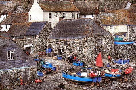 Cadgwith Cove Cornwall Devon And Cornwall, West Country, City Photography, Fishing Villages, Great Britain, Cornwall, Devon, House Colors, Landscape Paintings