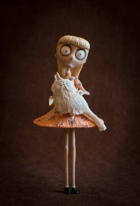 Tim Burton Drawings, Weird Girl, Tim Burton Characters, Tim Burton Style, Tim Burton Art, Animation Stop Motion, Tim Burton Films, Tim Burton Movie, Vinyl Toys