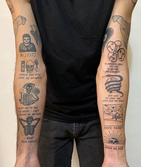 Creative Tattoos For Men Inspiration, Tato Maori, Tato Minimal, Elbow Tattoos, Tattoo Inspiration Men, Muster Tattoos, Hand Tattoos For Guys, Aesthetic Tattoo, Black Ink Tattoos