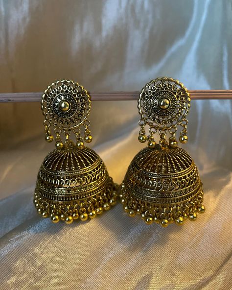 The perfect Golden beauty to complete your Garbha look♥️ . Grab your piece before it gets sold out 🫣 . DM or text on WhatsApp to order @ 9019049958 . . #jewelry #oxidisedjewellery #boho #bohostyle #jhumkas #ankhfusion #bangles #mirror #garbha #festival #navratri #ganesha #ganpati #janmashtami #traditional #india #love #bracelet #anklets Golden Jhumka, India Love, Love Bracelet, Oxidised Jewellery, Ganesha, Anklets, Boho Fashion, Bangles, Festival