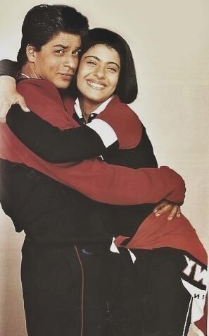 Shah Rukh and Kajol in KKHH. Kuch Kuch Hota Hai, Twitter, White