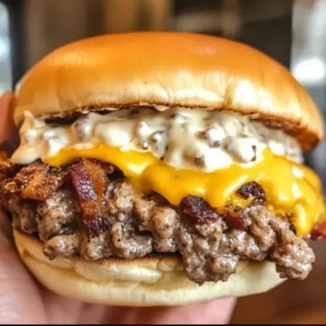 Crack Burgers Ground Beef And Biscuit Recipes, Ground Beef Sandwiches, Best Hamburger Patty Recipe, Fancy Burgers, Hamburger Recipes Patty, Ranch Burgers, Budget Dinner, Budget Dinner Recipes, Lazy Night